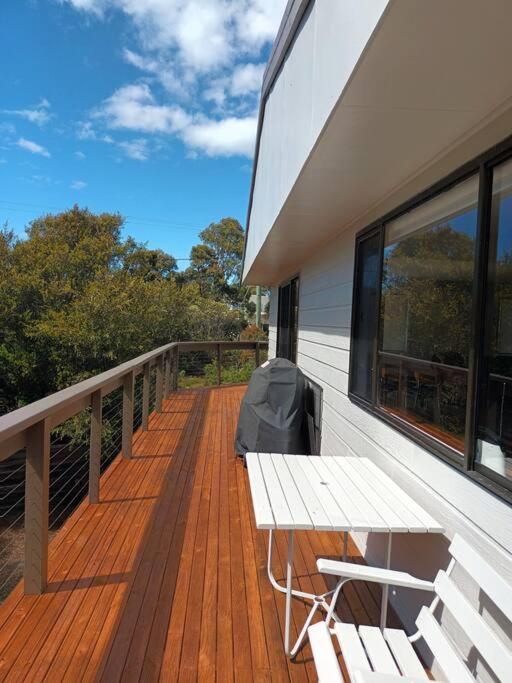 Holiday home Lillybell Retreat-binalong Bay *